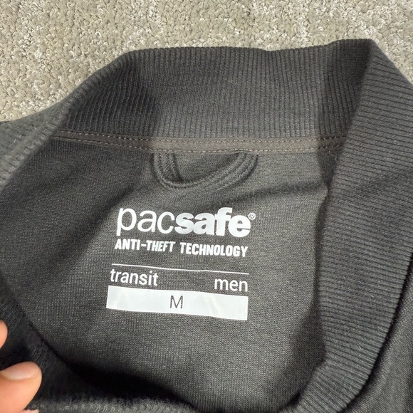 PacSafe Transit Jacket Mens Medium Black Full Zip Anti Theft Pocket Travel - Picture 2 of 7